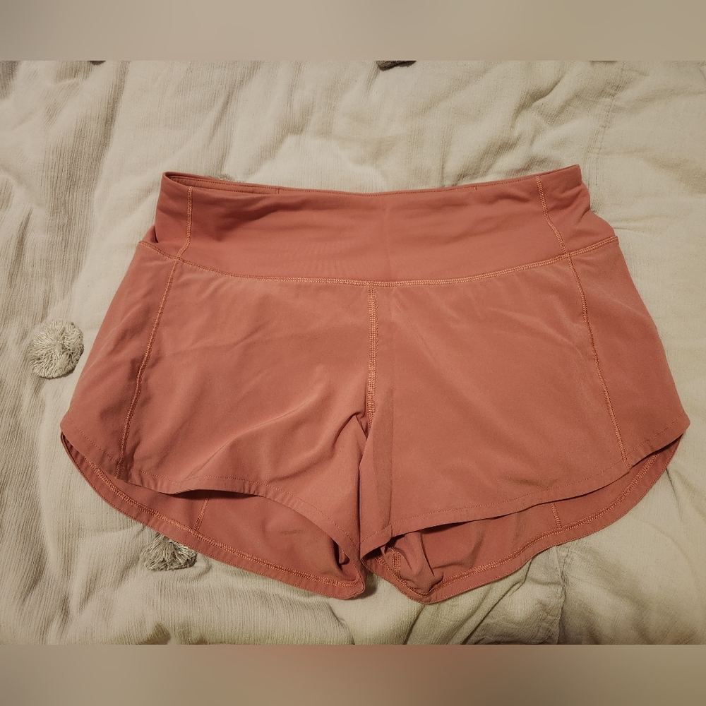 Lululemon Speed Up Size 6